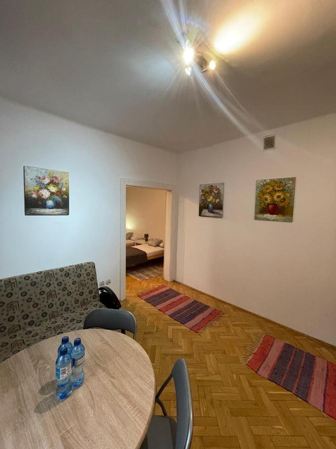 Apartamenty 650 Metrow Od Dworca Przemyśl Exterior foto